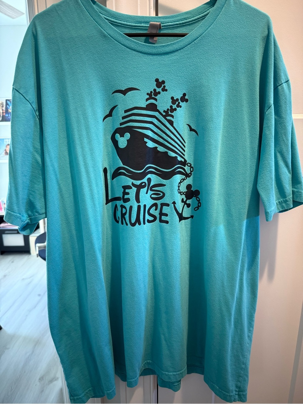 Disney-themed “Lets Cruise” teal shirt 3x
